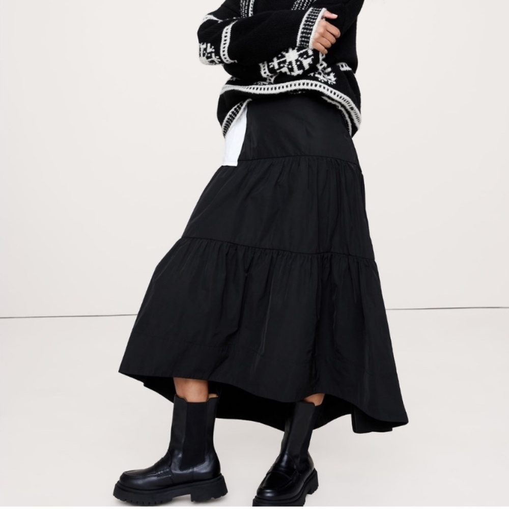 Banana Republic high low sz 4 tiered skirt